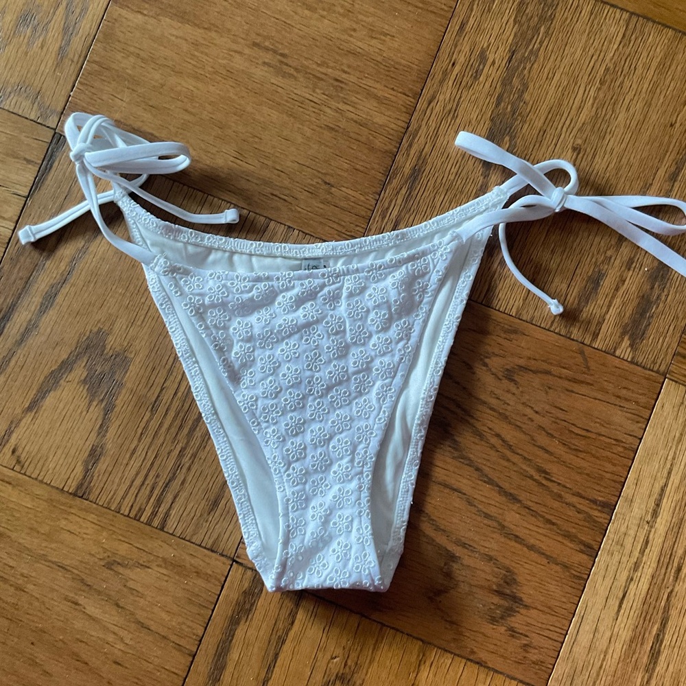 Victoria’s Secret Pink By Frankie’s Bikini Eyelet Swim Bottom Sz. M